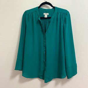 Adrienne Vittadini Green Long Sleeve Flowly Button Down Blouse Medium